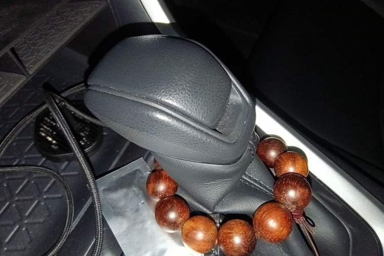 Used Toyota RAV4 2021 2.0L CVT Two-Wheel Drive Fashion Edition Gear Lever