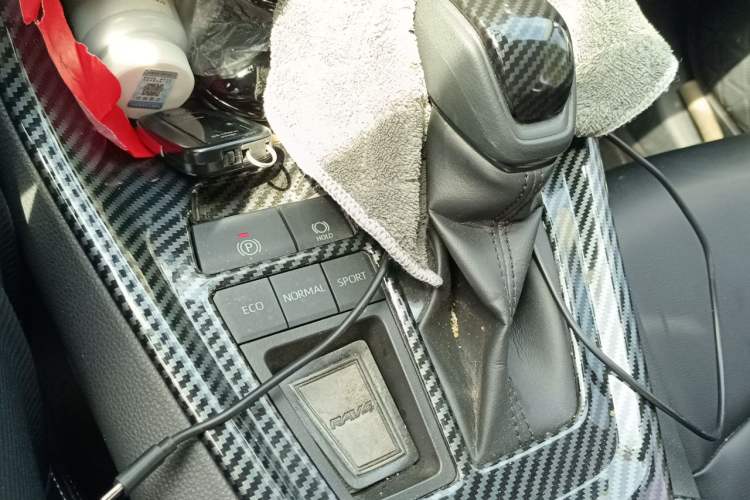 Used Toyota RAV4 2021 2.0L CVT Two-Wheel Drive Fashion Edition Gear Lever