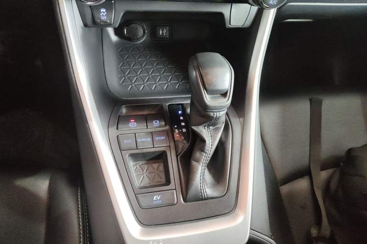 Used Toyota RAV4 2021 Dual-Engine 2.5L E-CVT Two-Wheel Drive Elite Edition Gear Lever