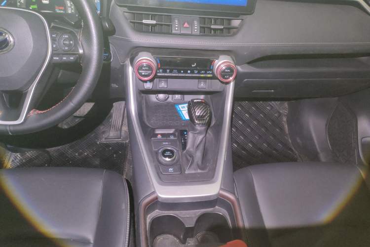 Used Toyota RAV4 2021 Dual-Engine 2.5L E-CVT Four-Wheel Drive Elite PLUS Edition Gear Lever