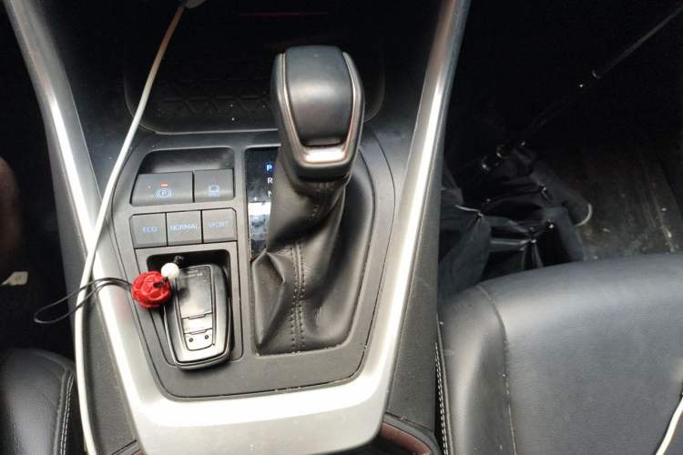 Used Toyota RAV4 2021 2.0L CVT Two-Wheel Drive Fashion PLUS Edition Gear Lever