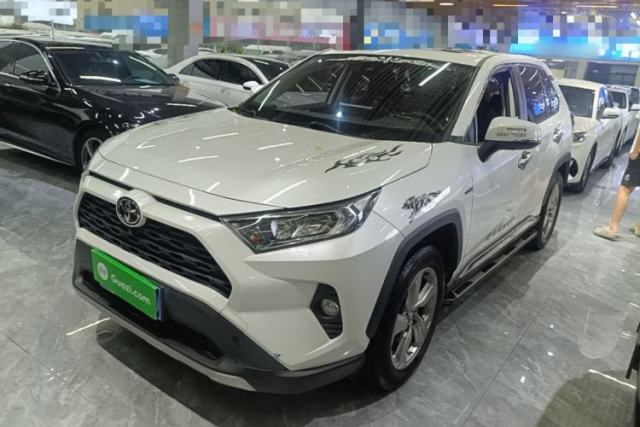 Used Toyota RAV4 2021 2.0L CVT Two-Wheel Drive Fashion PLUS Edition