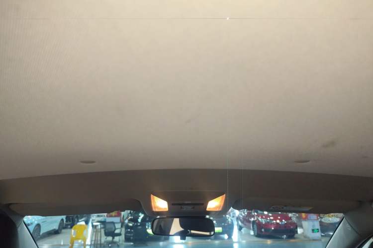 Used Toyota RAV4 2021 2.0L CVT Two-Wheel Drive Urban Edition Headliner