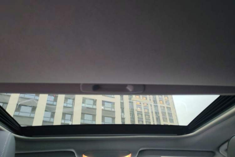 Used Toyota RAV4 2021 2.0L CVT Two-Wheel Drive Fashion PLUS Edition Headliner