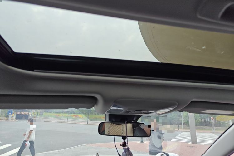 Used Toyota RAV4 2021 2.0L CVT Two-Wheel Drive Fashion PLUS Edition Headliner