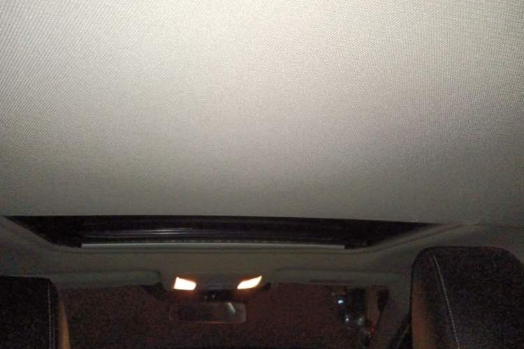 Used Toyota RAV4 2021 2.0L CVT Two-Wheel Drive Fashion Edition Headliner