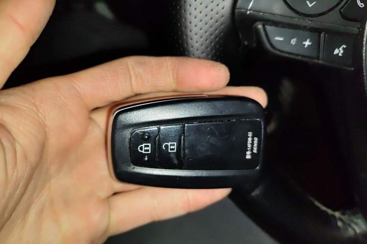 Used Toyota RAV4 2021 2.0L CVT Two-Wheel Drive Fashion PLUS Edition Interior 1