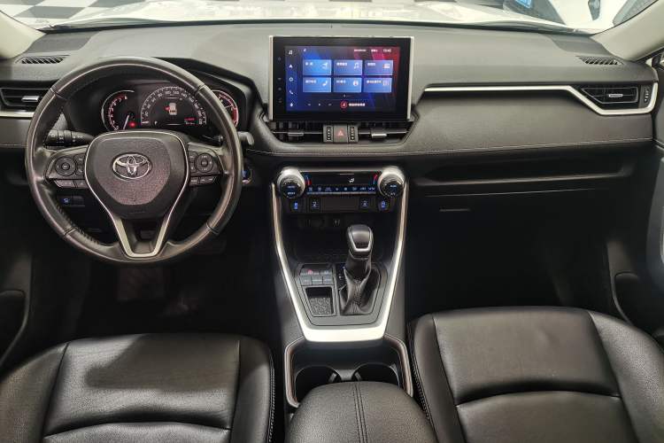 Used Toyota RAV4 2021 2.0L CVT Two-Wheel Drive Fashion PLUS Edition Interior 1