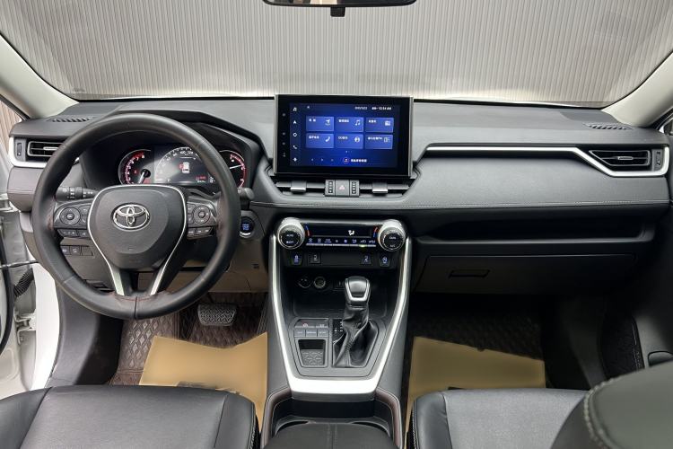 Used Toyota RAV4 2021 2.0L CVT Two-Wheel Drive Fashion PLUS Edition Interior 1