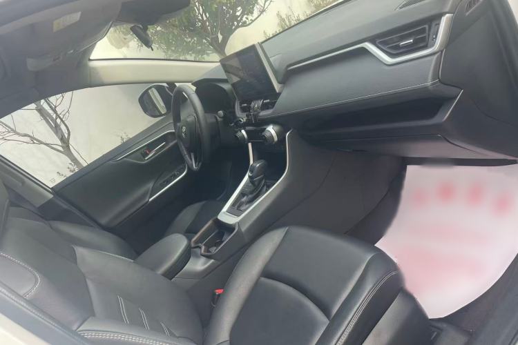 Used Toyota RAV4 2021 2.0L CVT Two-Wheel Drive Fashion PLUS Edition Interior 1