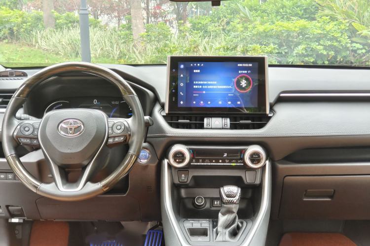 Used Toyota RAV4 2021 Dual-Engine 2.5L E-CVT Two-Wheel Drive Elite Edition Interior 3