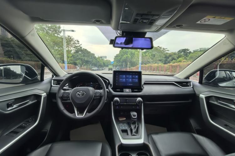 Used Toyota RAV4 2021 2.0L CVT 4x4 Style PLUS Edition Interior 3