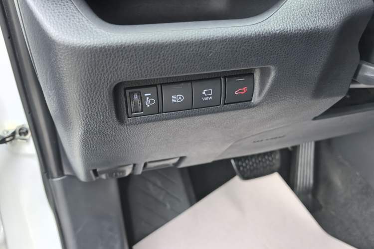 Used Toyota RAV4 2021 2.0L CVT 4x4 Style PLUS Edition Interior 4