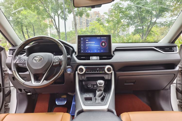 Used Toyota RAV4 2021 Dual-Engine 2.5L E-CVT Two-Wheel Drive Elite Edition Interior 6