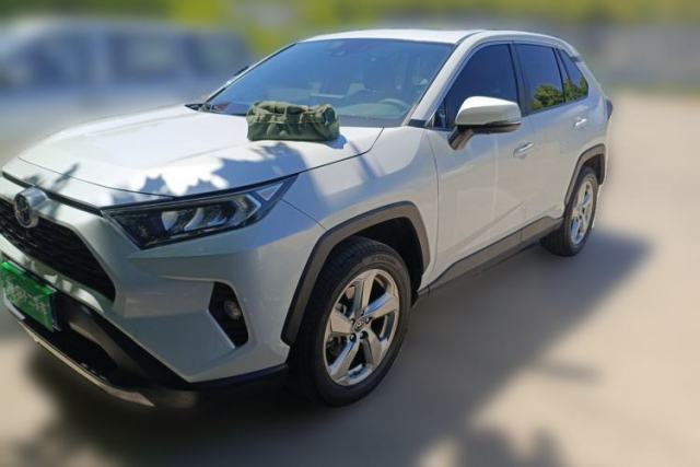 Used Toyota RAV4 2021 2.0L CVT Two-Wheel Drive Fashion Edition