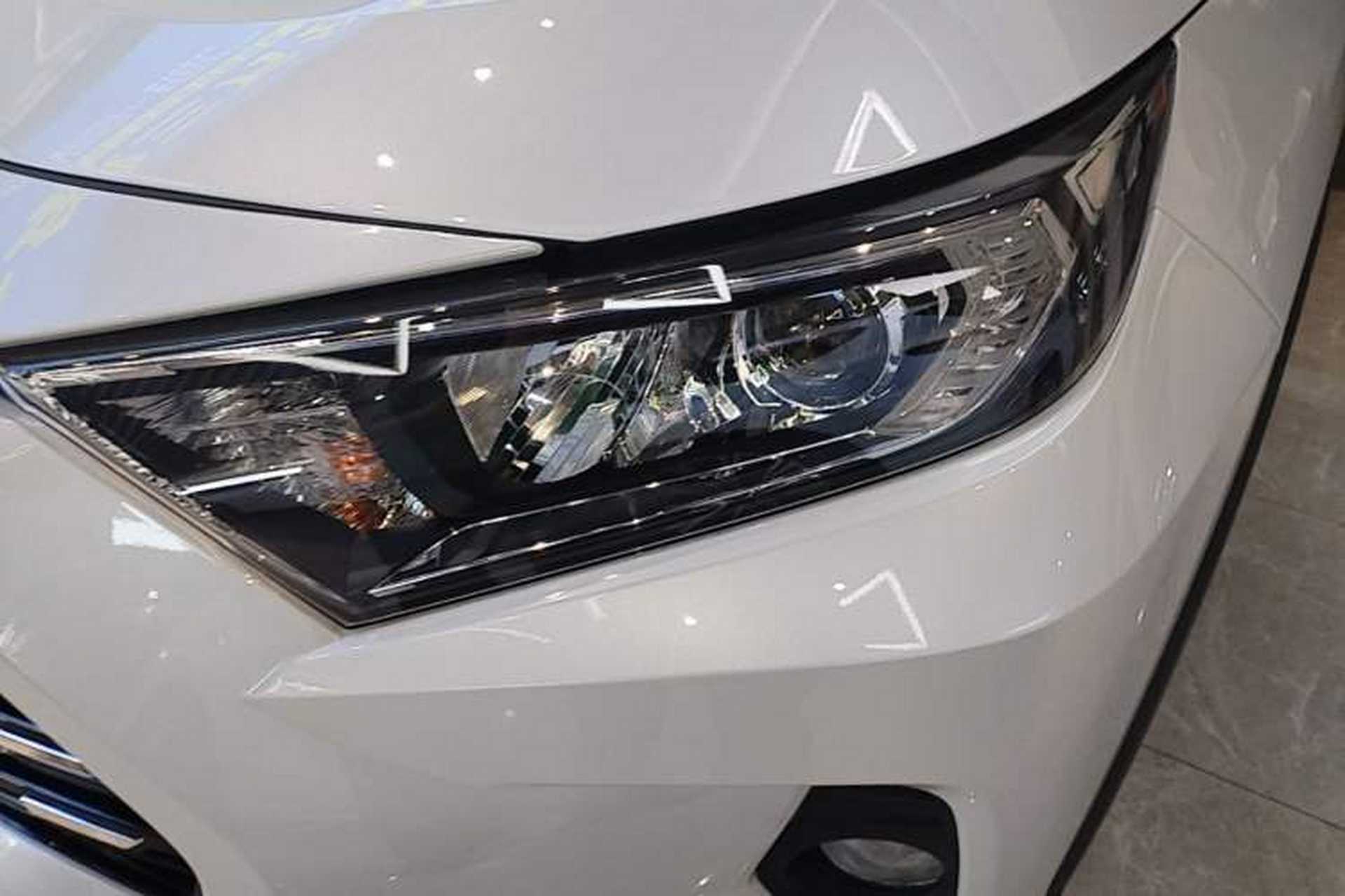 Used Toyota RAV4 2021 2.0L CVT 4x4 Style PLUS Edition Left Front Headlight