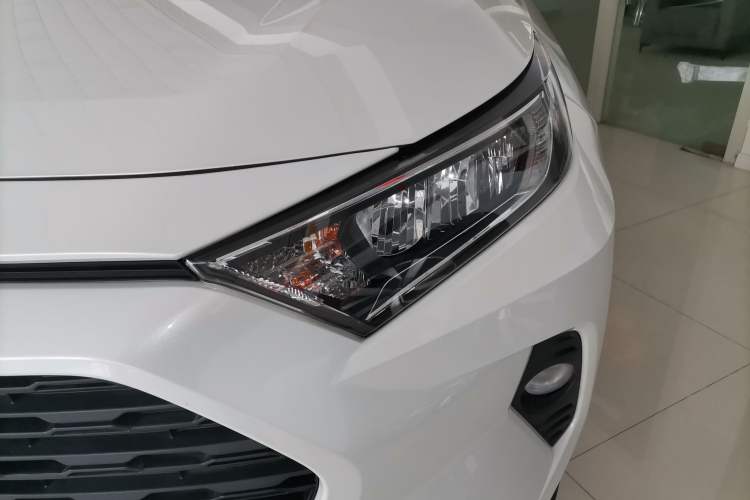 Used Toyota RAV4 2021 2.0L CVT 4x4 Style PLUS Edition Left Front Headlight