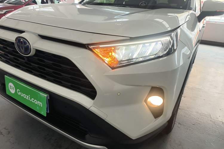 Used Toyota RAV4 2021 Revised Version Dual-Motor Hybrid 2.5L E-CVT Two-Wheel Drive Elite Edition Left Front Headlight