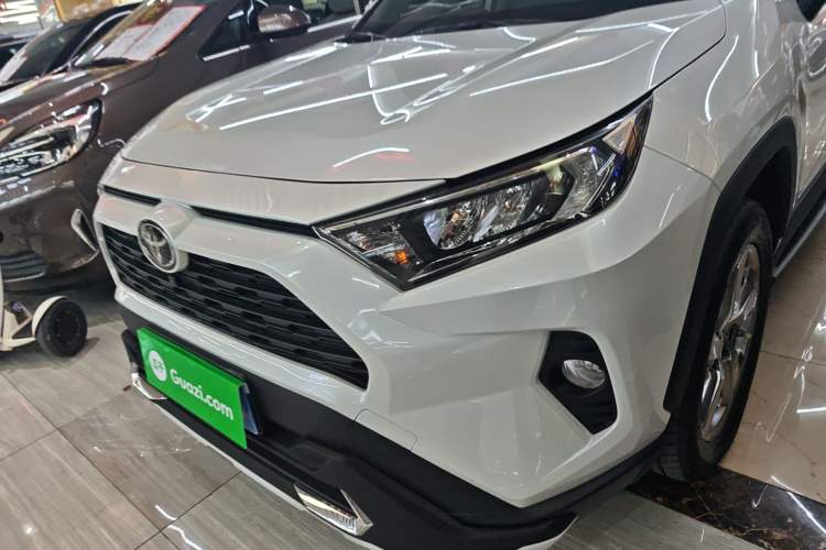 Used Toyota RAV4 2021 2.0L CVT 4x4 Style PLUS Edition Left Front Headlight
