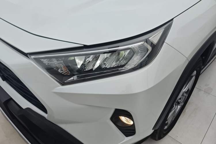 Used Toyota RAV4 2021 2.0L CVT 4x4 Style PLUS Edition Left Front Headlight