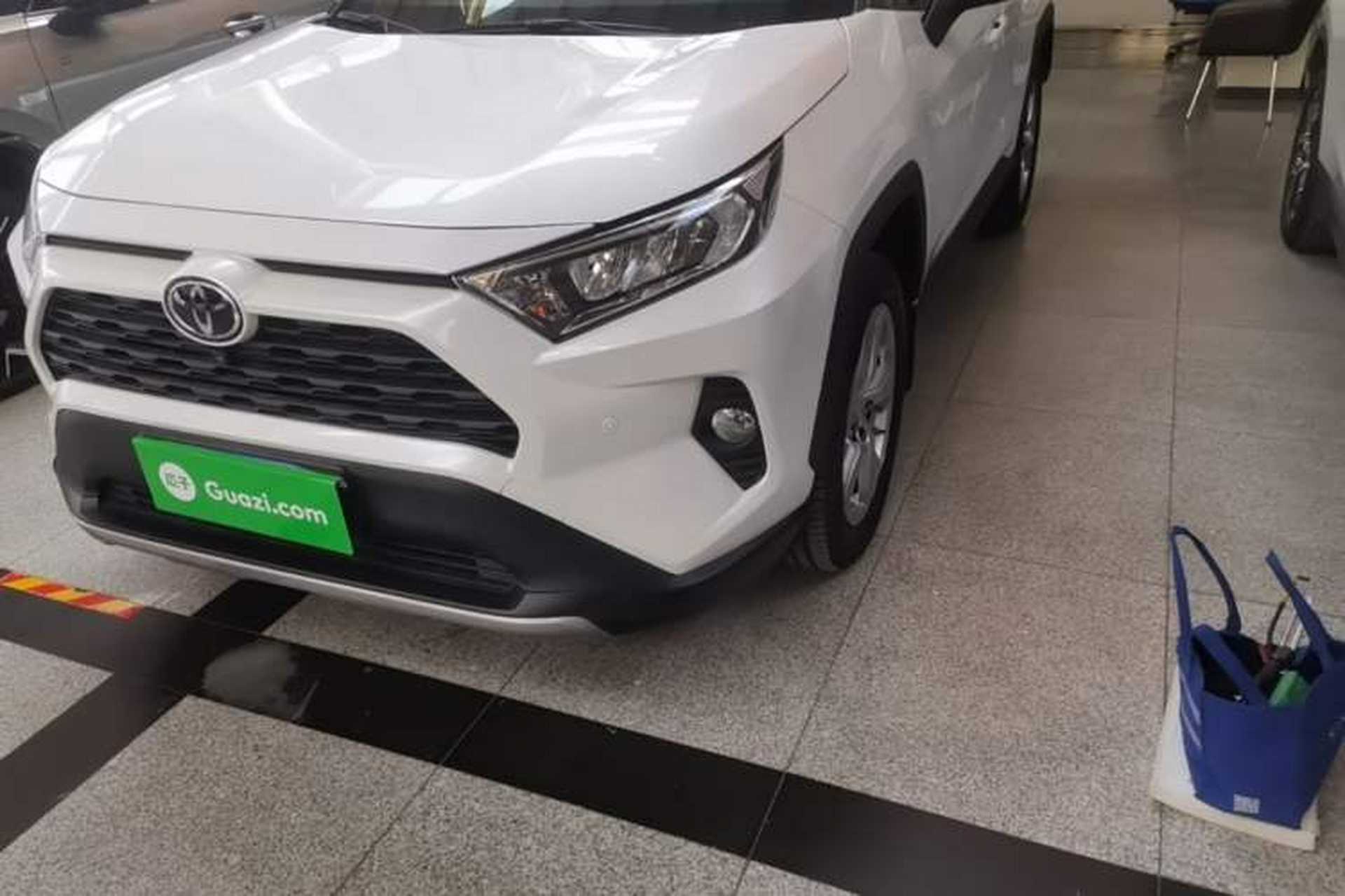 Used Toyota RAV4 2021 2.0L CVT 4x4 Trend Edition Left Front Headlight