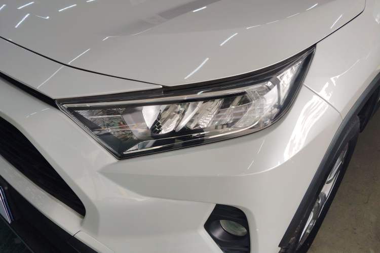 Used Toyota RAV4 2021 2.0L CVT 4x4 Style PLUS Edition Left Front Headlight