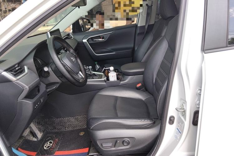 Used Toyota RAV4 2021 2.0L CVT 4x4 Style PLUS Edition Left Front Seat