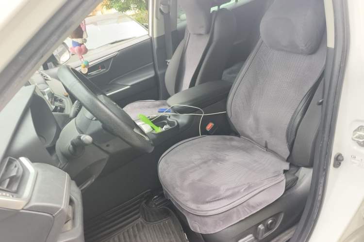 Used Toyota RAV4 2021 2.0L CVT Two-Wheel Drive Fashion Edition Left Front Seat