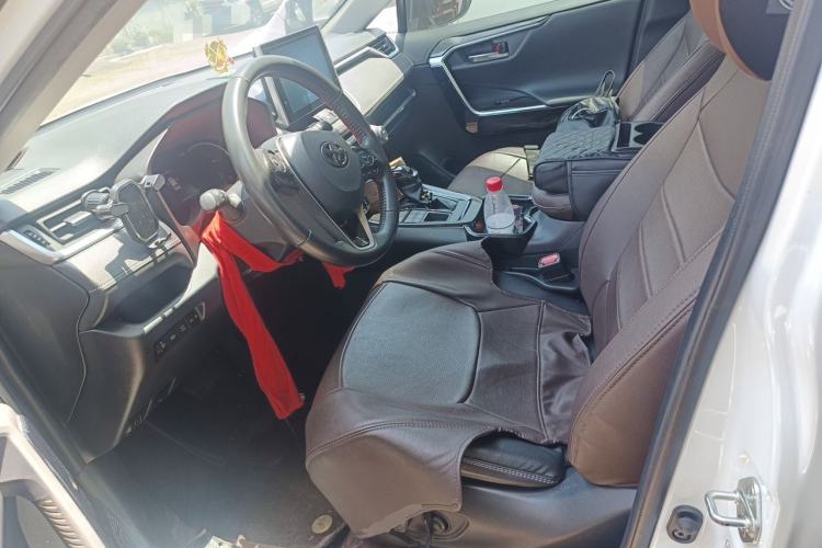 Used Toyota RAV4 2021 2.0L CVT 4x4 Style PLUS Edition Left Front Seat