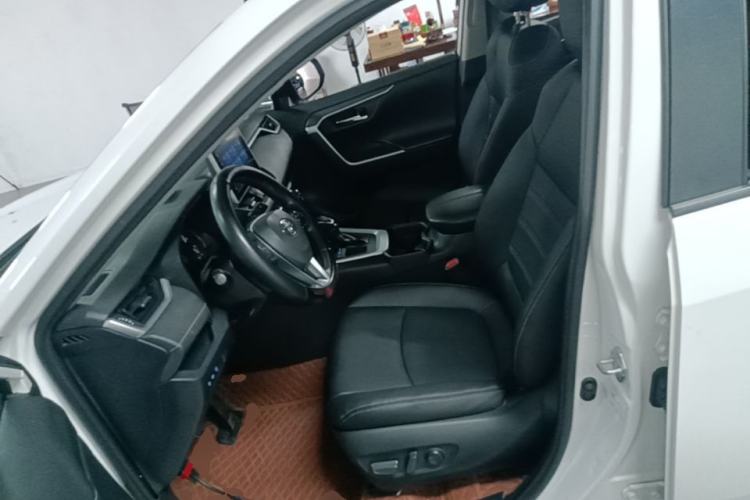 Used Toyota RAV4 2021 2.0L CVT Two-Wheel Drive Fashion PLUS Edition Left Front Seat