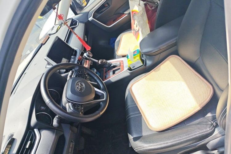 Used Toyota RAV4 2021 2.0L CVT Two-Wheel Drive Urban Edition Left Front Seat