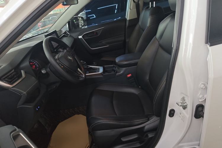 Used Toyota RAV4 2021 2.0L CVT Two-Wheel Drive Urban Edition Left Front Seat