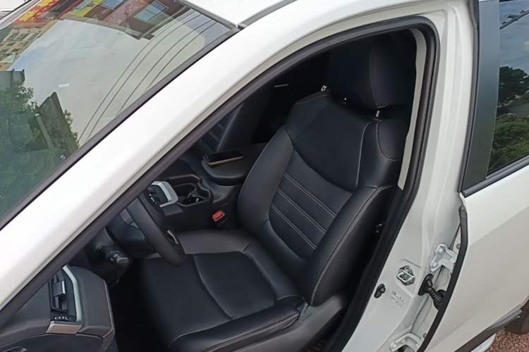 Used Toyota RAV4 2021 2.0L CVT Two-Wheel Drive Fashion PLUS Edition Left Front Seat