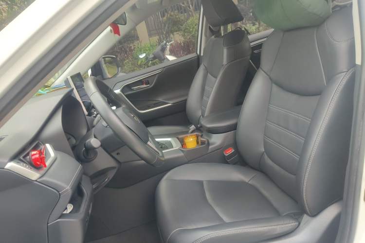 Used Toyota RAV4 2021 2.0L CVT Two-Wheel Drive Fashion PLUS Edition Left Front Seat