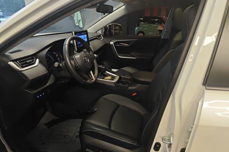 Used Toyota RAV4 2021 2.0L CVT Two-Wheel Drive Fashion PLUS Edition Left Front Seat