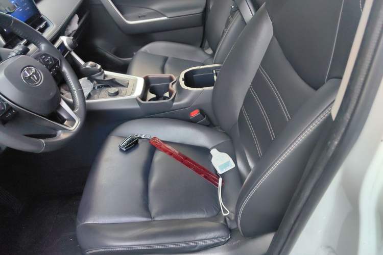 Used Toyota RAV4 2021 Dual-Engine 2.5L E-CVT Four-Wheel Drive Elite PLUS Edition Left Front Seat