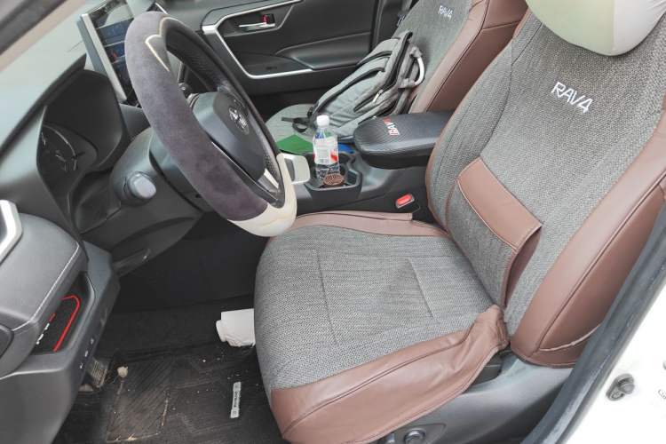 Used Toyota RAV4 2021 2.0L CVT Two-Wheel Drive Fashion Edition Left Front Seat