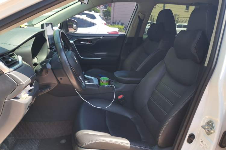 Used Toyota RAV4 2021 2.0L CVT Two-Wheel Drive Fashion PLUS Edition Left Front Seat
