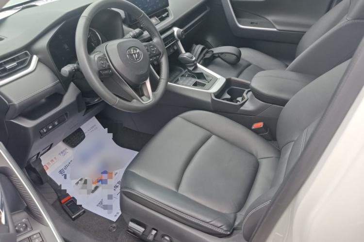 Used Toyota RAV4 2021 2.0L CVT 4x4 Style PLUS Edition Left Front Seat