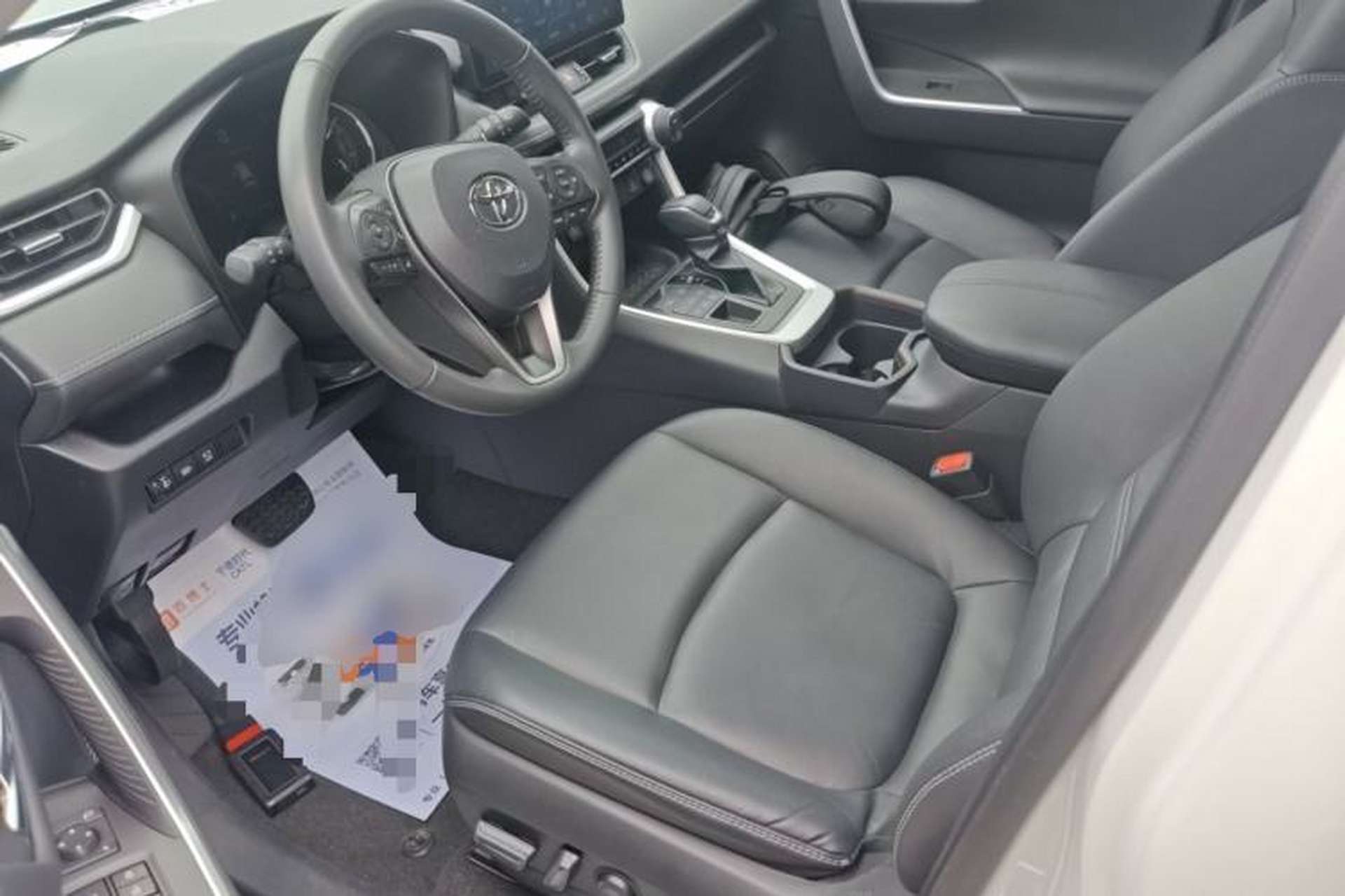 Used Toyota RAV4 2021 2.0L CVT 4x4 Style PLUS Edition Left Front Seat