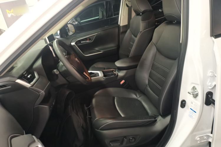 Used Toyota RAV4 2021 2.0L CVT 4x4 Style PLUS Edition Left Front Seat