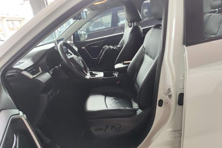 Used Toyota RAV4 2021 Dual-Engine 2.5L E-CVT Two-Wheel Drive Elite Edition Left Front Seat