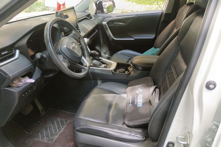 Used Toyota RAV4 2021 2.0L CVT Two-Wheel Drive Fashion PLUS Edition Left Front Seat