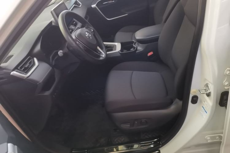 Used Toyota RAV4 2021 2.0L CVT 4x4 Trend Edition Left Front Seat