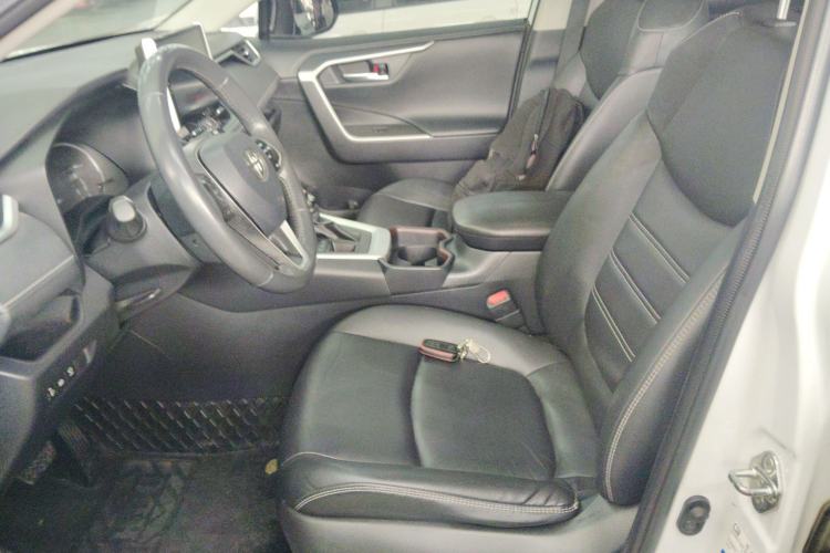 Used Toyota RAV4 2021 2.0L CVT 4x4 Style PLUS Edition Left Front Seat