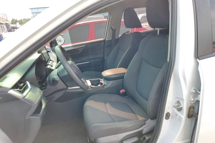 Used Toyota RAV4 2021 2.0L CVT Two-Wheel Drive Urban Edition Left Front Seat
