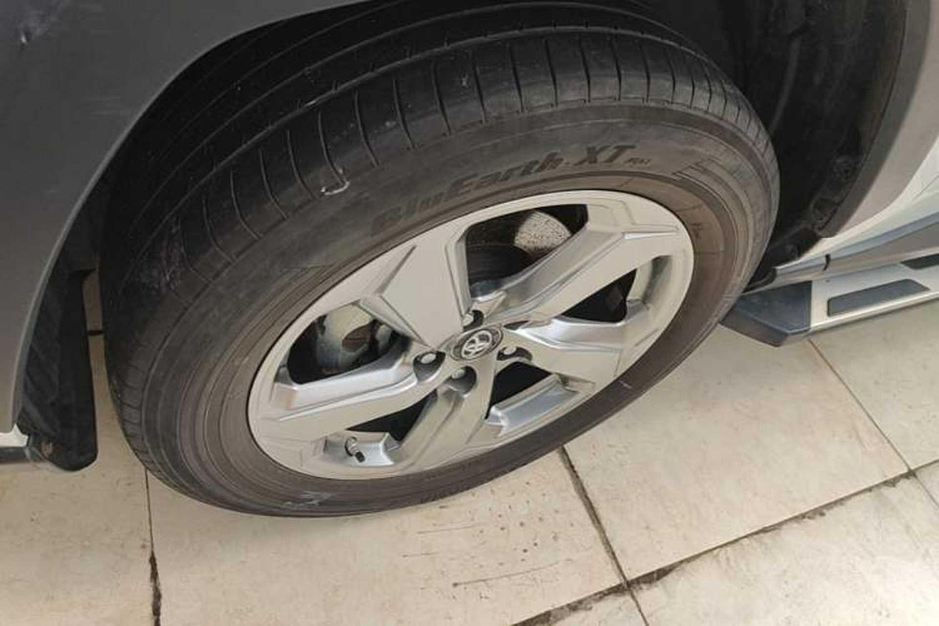 Used Toyota RAV4 2021 2.0L CVT Two-Wheel Drive Fashion PLUS Edition Left Front Wheel Hub