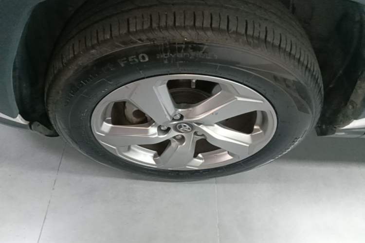 Used Toyota RAV4 2021 2.0L CVT Two-Wheel Drive Fashion PLUS Edition Left Front Wheel Hub