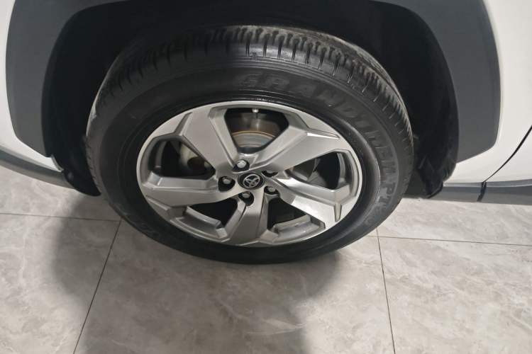Used Toyota RAV4 2021 2.0L CVT Two-Wheel Drive Fashion Edition Left Front Wheel Hub