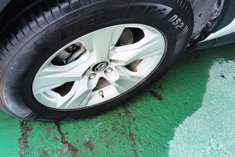 Used Toyota RAV4 2021 2.0L CVT Two-Wheel Drive Urban Edition Left Front Wheel Hub